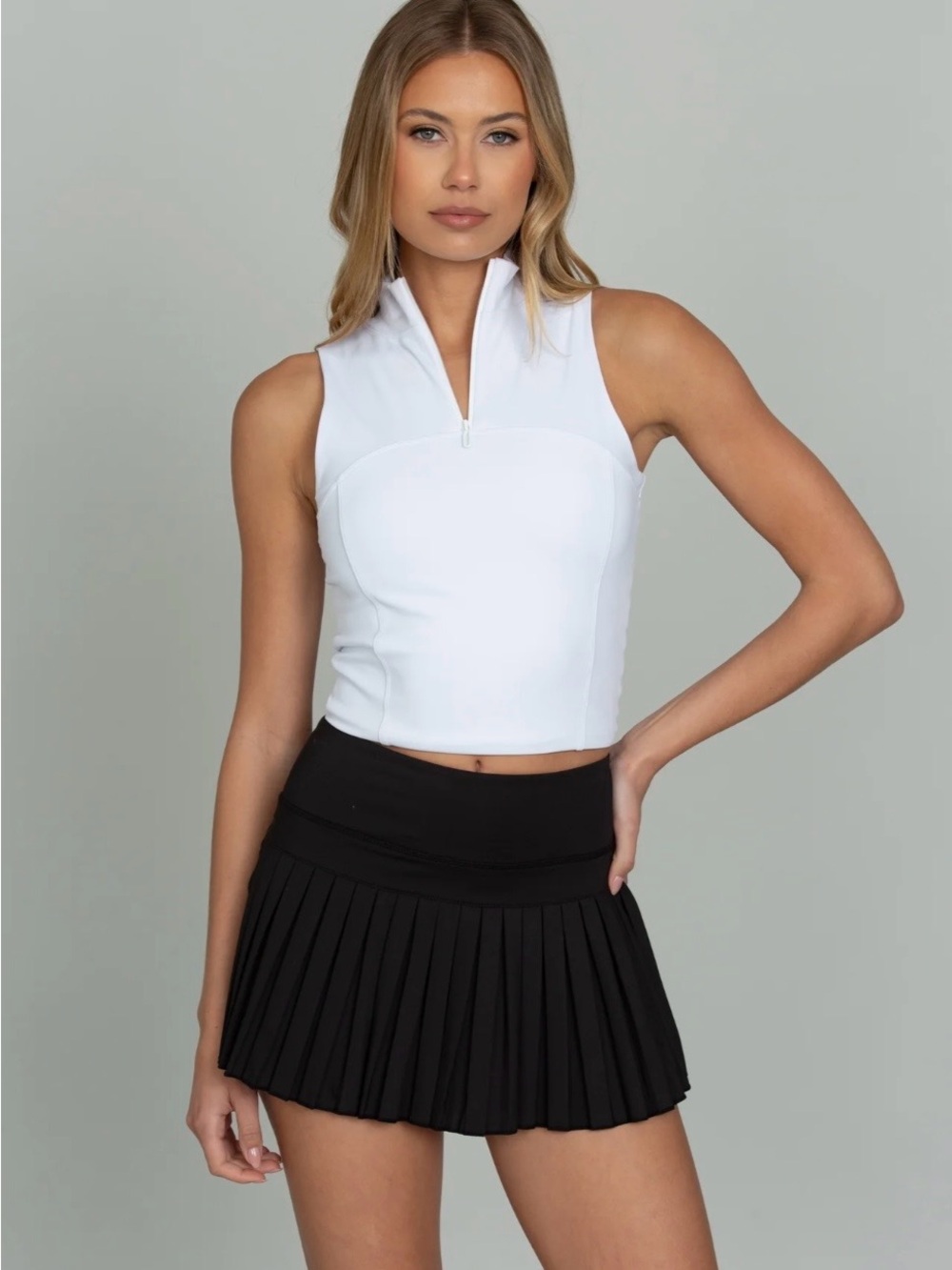 Goldhinge Women’s Medium Black Pleated Tennis Skirt